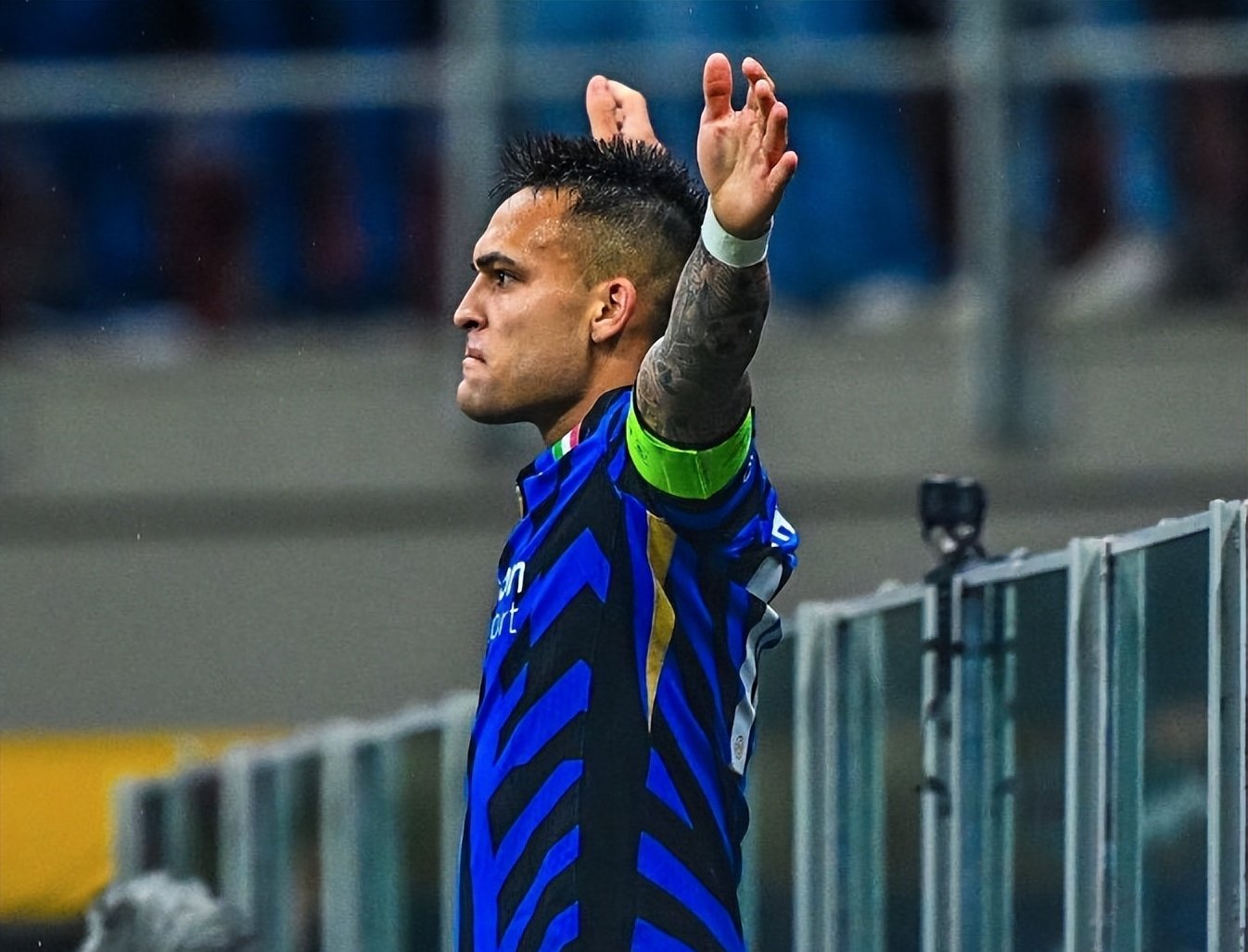 关于国际米兰新前锋解约,转投西甲联赛的信息 关于国际米兰新前锋解约,转投西甲联赛的信息