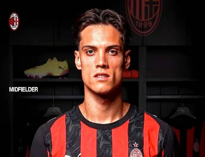 关于国际米兰新前锋解约,转投西甲联赛的信息 关于国际米兰新前锋解约,转投西甲联赛的信息